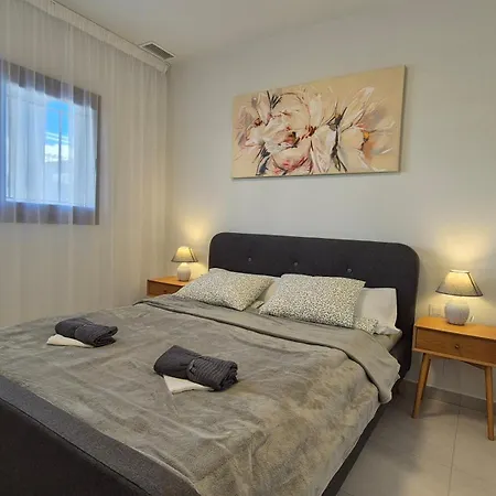 Casa Arona Apartment *
